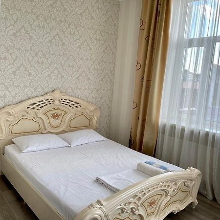 Apartment Studio -Біля Вокзалу-Недалеко Від Центру-Городоцька 151 Lviv Eksteriør billede